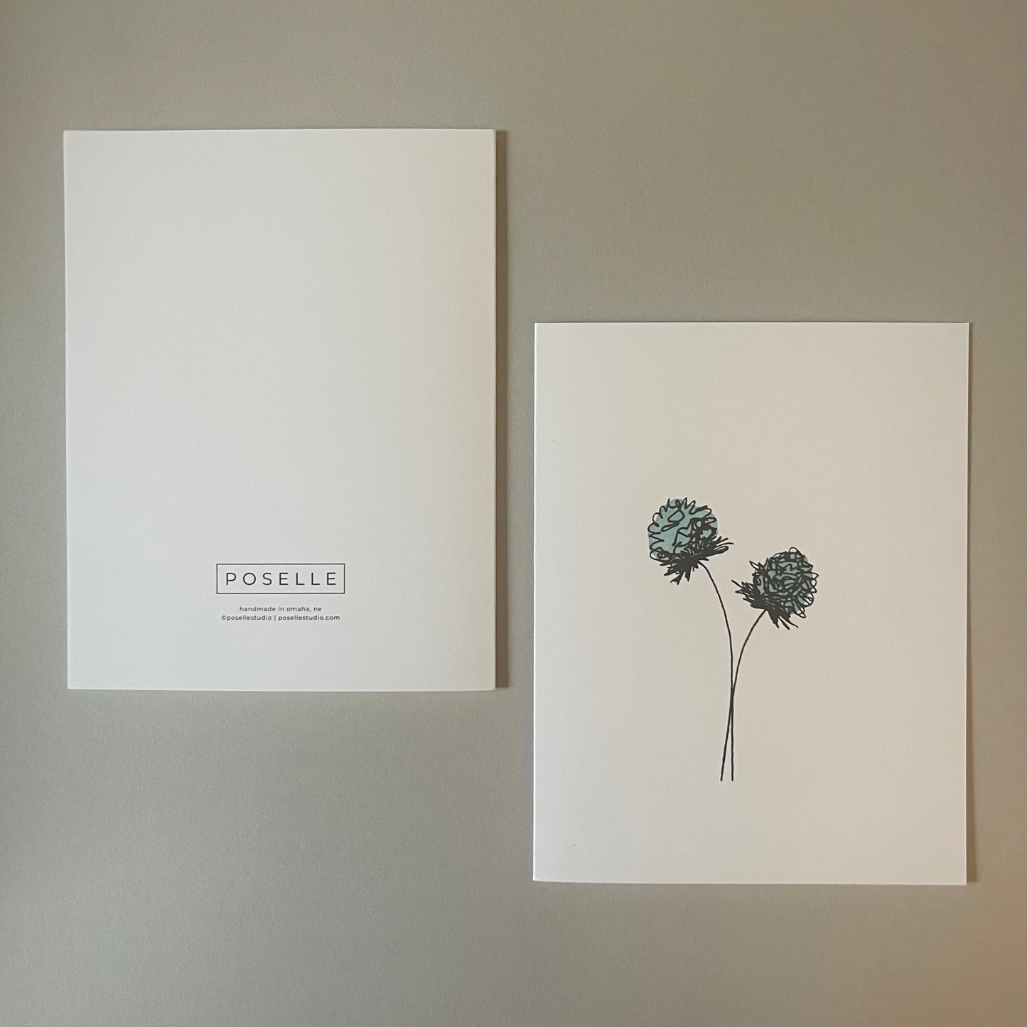 Snowy Surroundings Floral Card